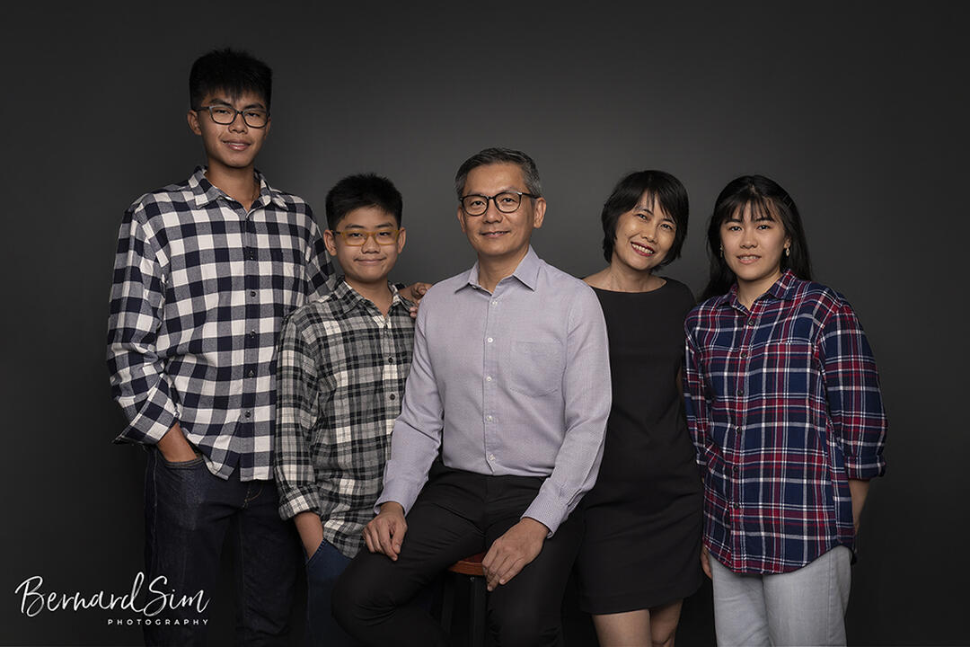 Professional Family Photo Studio in Singapore